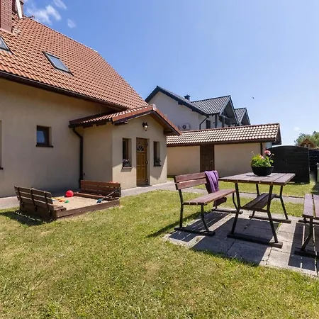 Pokoje Goscinne Beata Krynica Morska Zewnętrze zdjęcie